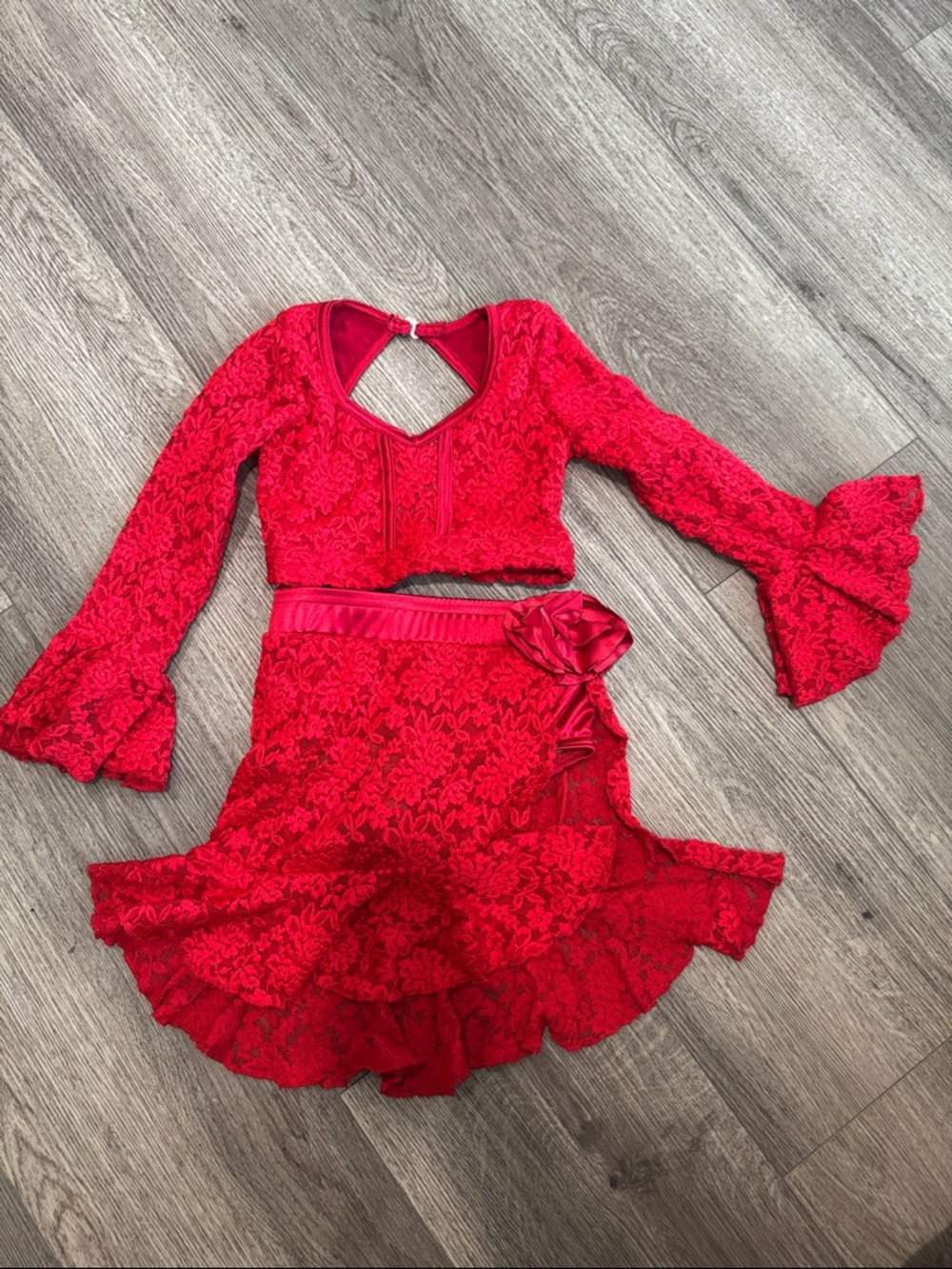 Girls Red Lace Two-Piece Dance Set with Ruffled Skirt